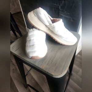 Columbia Palermo Street Sneaker